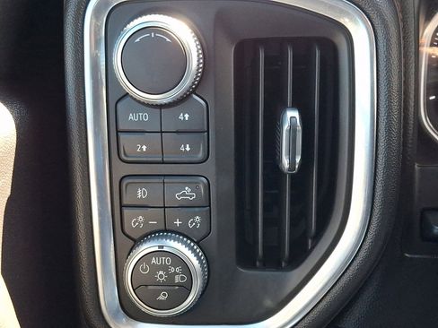 Used 2019 GMC Sierra 1500 AT4 w/ AT4 Premium Package AWD/4WD image 26