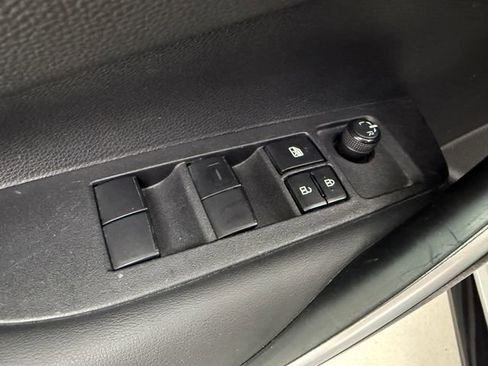 Used 2023 Toyota Corolla SE image 28
