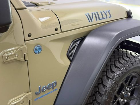 Used 2025 Jeep Wrangler Unlimited Sport S 4xe AWD/4WD image 10