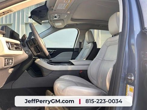 Used 2025 Lincoln Aviator Reserve w/ Illumination Package AWD/4WD image 10