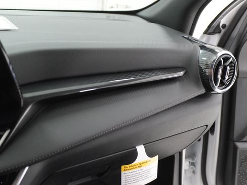 New 2026 Chevrolet Equinox LT w/ Midnight Edition FWD image 28