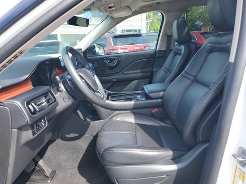 Certified 2023 Lincoln Aviator Reserve image 13