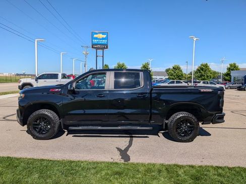 Used 2021 Chevrolet Silverado 1500 LT Trail Boss w/ Convenience Package II AWD/4WD image 11