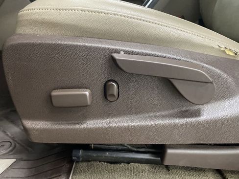 Used 2016 GMC Canyon SLT w/ Driver Alert Package image 15