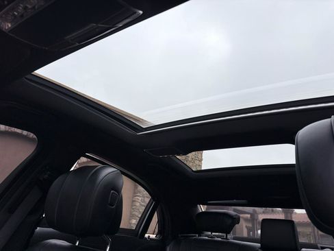 Used 2015 Mercedes-Benz S 550 4MATIC Sedan image 11