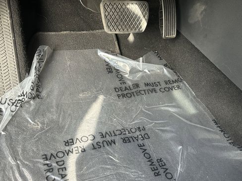 Used 2024 Honda HR-V Sport image 17