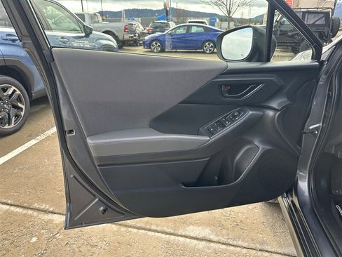 Used 2025 Subaru Crosstrek 2.0i Premium AWD/4WD image 25