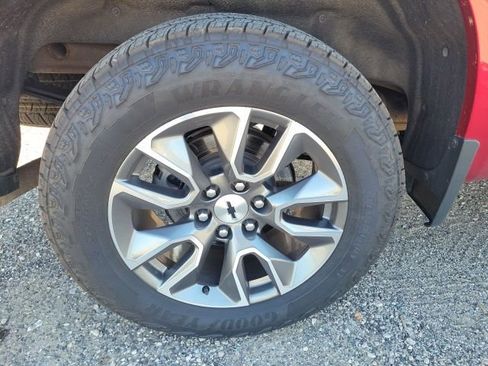 Used 2024 Chevrolet Silverado 1500 RST w/ Protection Package AWD/4WD image 16