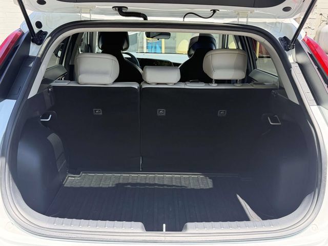Used 2023 Kia Niro EX Touring FWD image 11