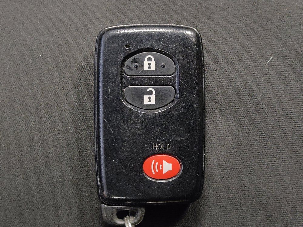 Used 2015 Toyota Prius Three FWD image 32