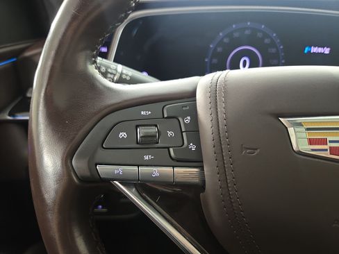 Used 2023 Cadillac Escalade Premium Luxury Platinum AWD/4WD image 16