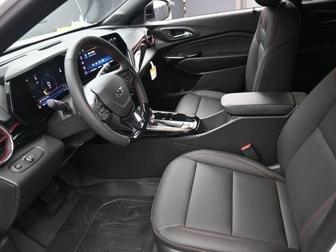 New 2026 Chevrolet Trax RS w/ Sunroof Package FWD image 8