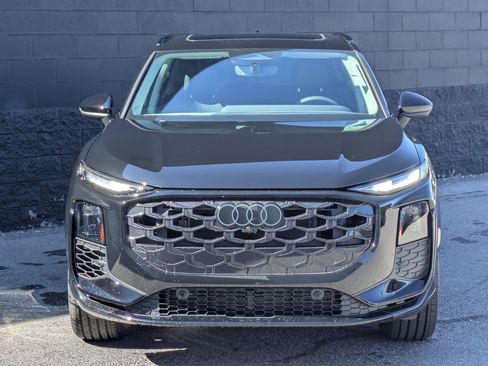 New 2026 Audi Q3 quattro 2.0T AWD/4WD image 2