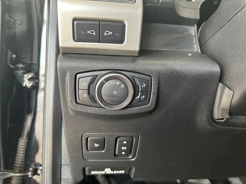 Used 2019 Ford F250 Lariat w/ Lariat Ultimate Package AWD/4WD image 20