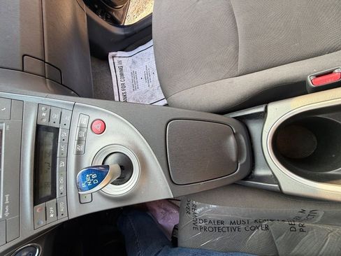 Used 2015 Toyota Prius Three image 22