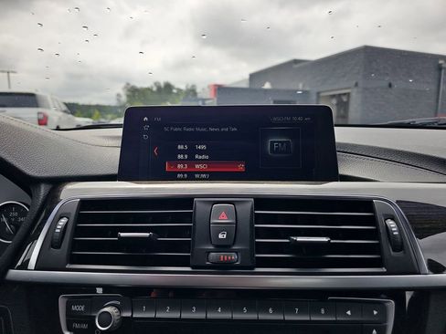 Used 2018 BMW 330i Sedan RWD image 24