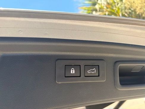 Used 2024 Subaru Forester Wilderness w/ Convenience Package AWD/4WD image 23