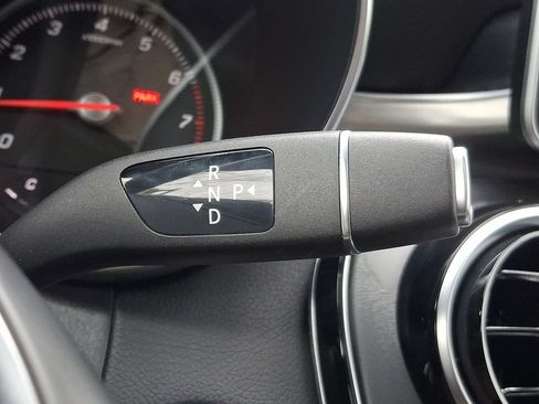 Certified 2019 Mercedes-Benz GLC 300 4MATIC image 17