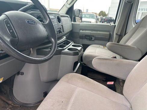 Used 2014 Ford E-350 and Econoline 350 XL image 9