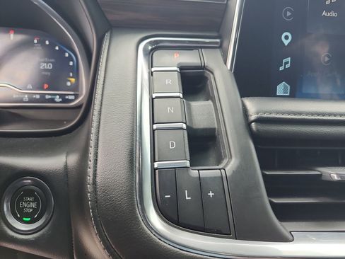 Used 2023 Chevrolet Tahoe LT RWD image 14