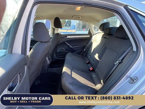 Used 2016 Volkswagen Passat 1.8T S image 12