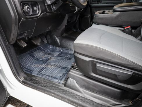 Used 2022 RAM 3500 Tradesman w/ Chrome Appearance Group image 14