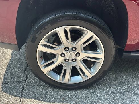 Used 2018 Cadillac Escalade Premium Luxury AWD/4WD image 29