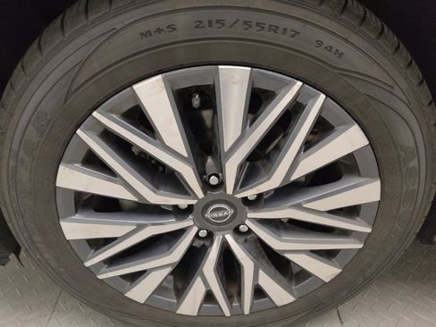 Used 2024 Nissan Altima 2.5 SV image 31