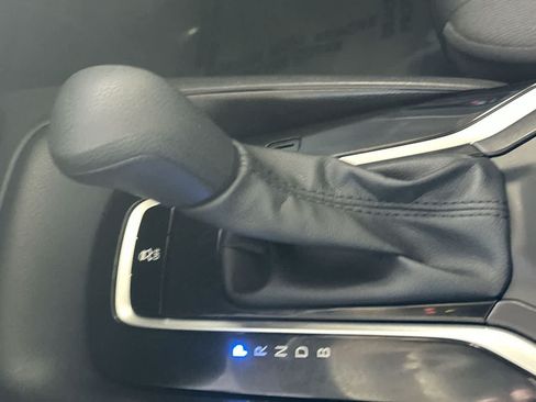 Used 2025 Toyota Corolla LE FWD image 21