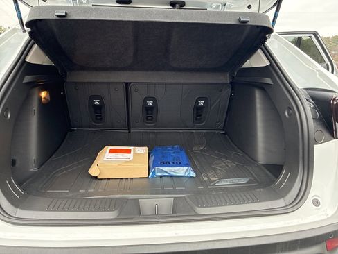 New 2026 Chevrolet Trax LT w/ Driver Confidence Package image 18