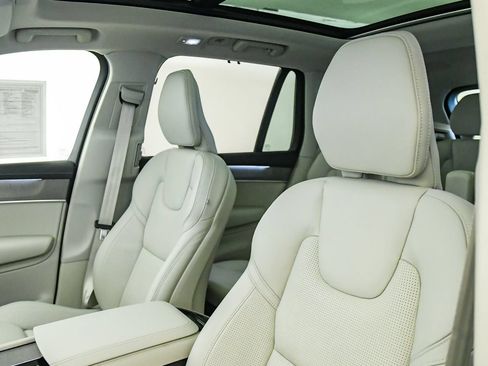 Certified 2026 Volvo XC90 B6 Ultra w/ Protection Package AWD/4WD image 18