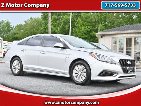 Used 2017 Hyundai Sonata SE FWD image 1