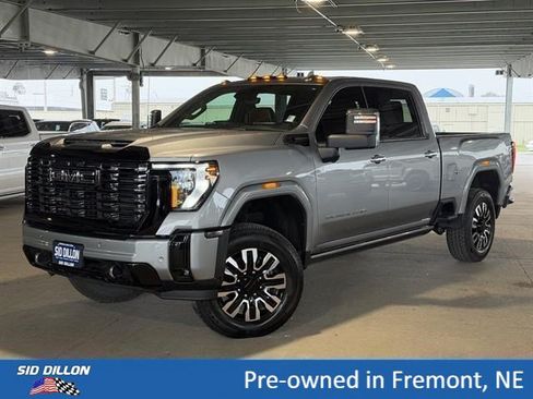 Certified 2025 GMC Sierra 3500 Denali Ultimate AWD/4WD image 1