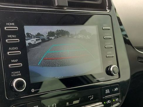 Used 2021 Toyota Prius XLE image 27