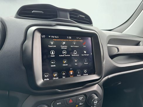 Used 2023 Jeep Renegade Latitude AWD/4WD image 23