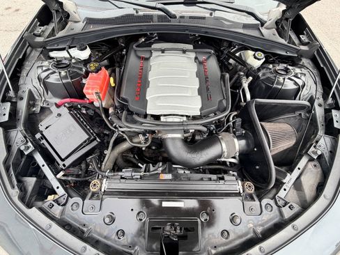 Used 2018 Chevrolet Camaro SS RWD image 25