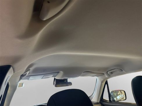 Used 2020 Jeep Renegade Altitude image 23