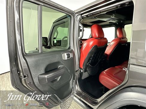 Used 2021 Jeep Wrangler Unlimited Rubicon image 13