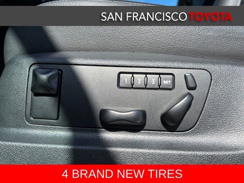 Used 2005 Porsche Cayenne S AWD/4WD image 12
