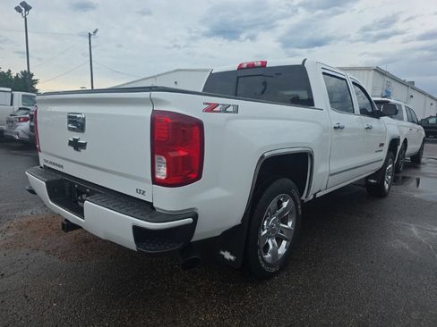 Used 2018 Chevrolet Silverado 1500 LTZ Z71 AWD/4WD image 3