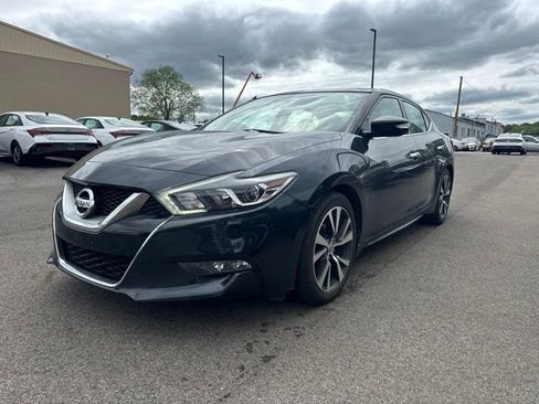 Used 2017 Nissan Maxima Platinum FWD image 2