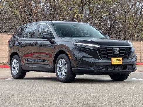 Used 2023 Honda CR-V LX image 2