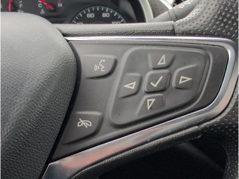 Used 2024 Chevrolet Malibu LT image 23