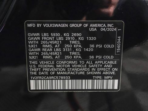 Used 2024 Volkswagen Atlas SEL Premium R-Line image 54