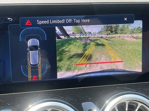 Used 2024 Mercedes-Benz GLA 250 4MATIC image 40