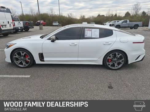 Used 2021 Kia Stinger GT1 image 2