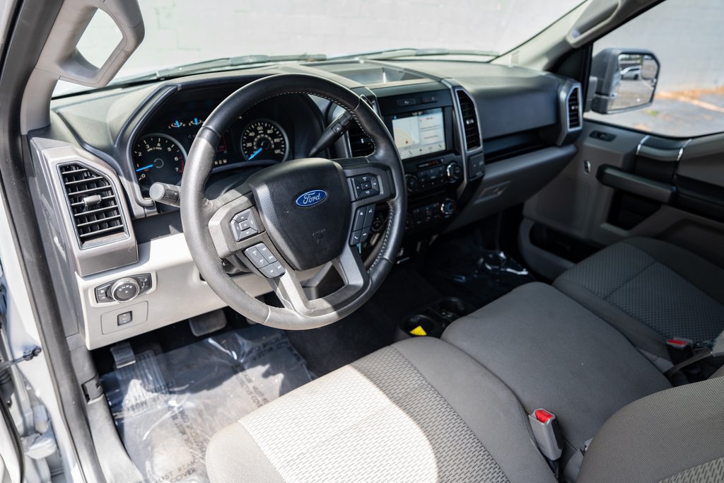 Used 2017 Ford F150 XLT w/ Equipment Group 302A Luxury AWD/4WD image 14