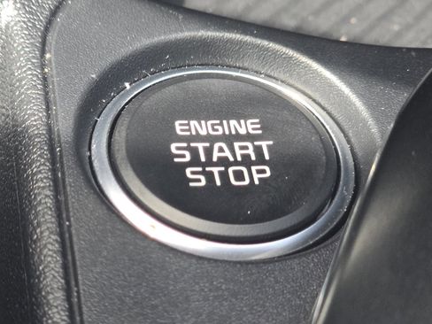Used 2025 Kia K4 FWD image 33