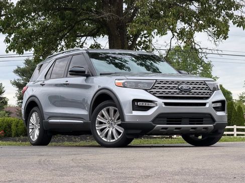 Used 2022 Ford Explorer Limited w/ Equipment Group 301A AWD/4WD image 1
