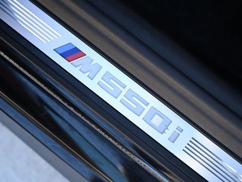 Used 2022 BMW M550i xDrive w/ Premium Package image 17